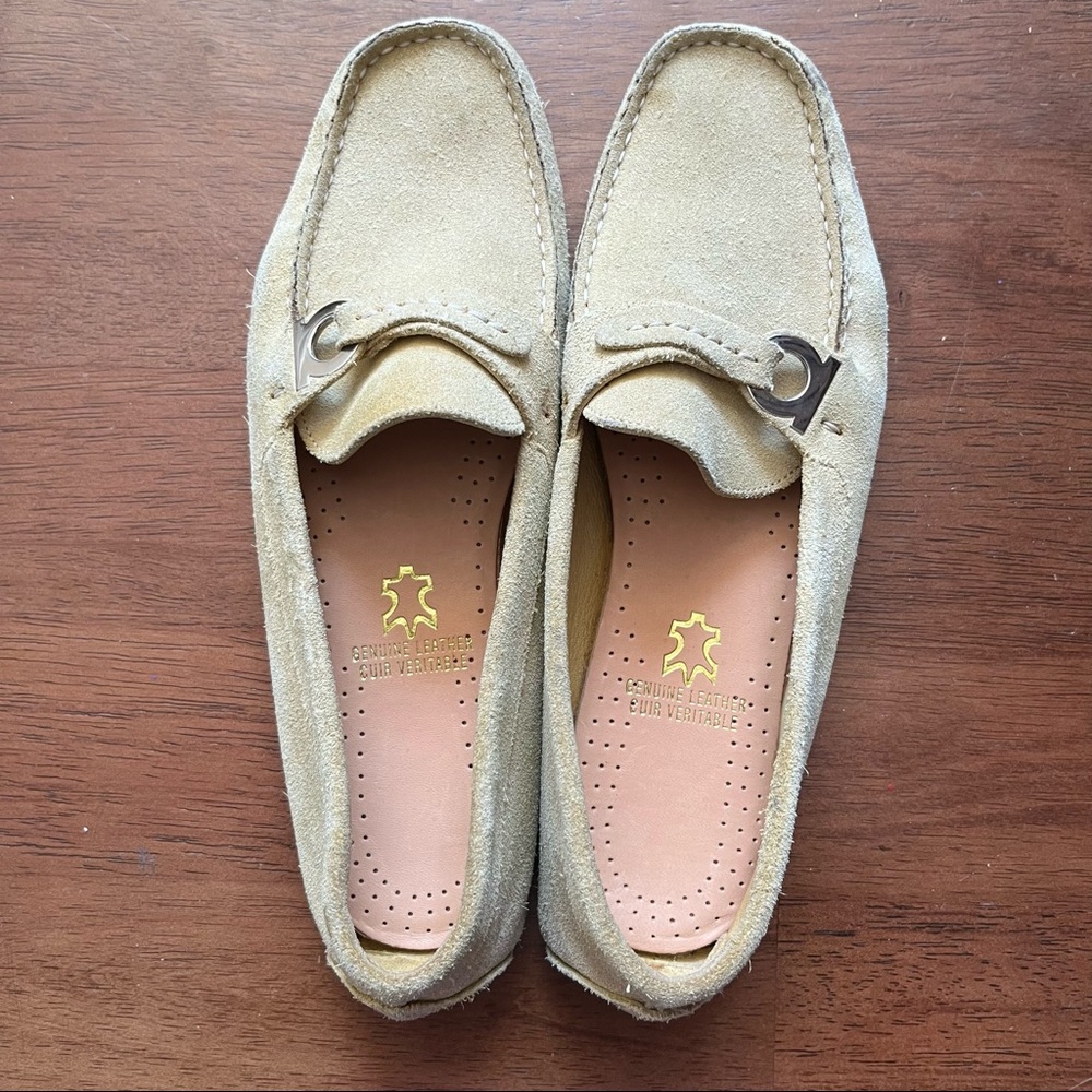 Salvatore Ferragamo Beige Suede Moccasin / Driving Loafer Women's size 7